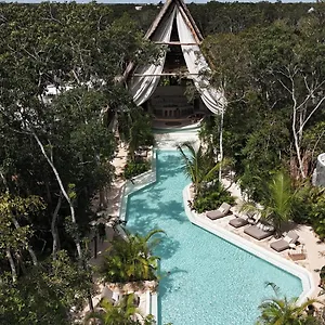 Milam Tulum Pueblo